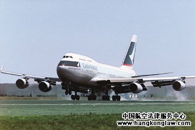 国泰航空飞机出现罕见故障 紧急降落哈萨克_航